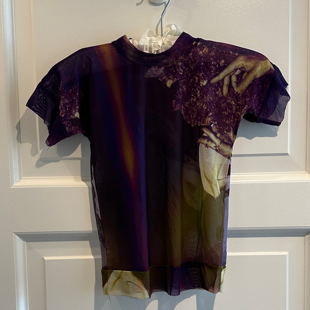 With Jéan Screen Print Tee. Purple and beige  abstract design. Women’s Small